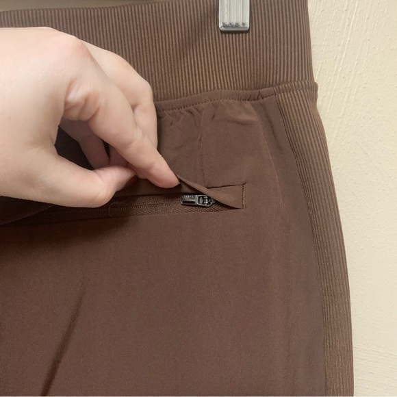 Athleta Brooklyn Ankle Pant Brown Size 8 Tall NWT New - Picture 9 of 14